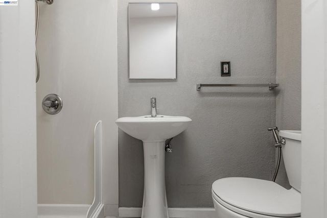 1355 Kenwal Rd Apt A, Concord, CA 94521