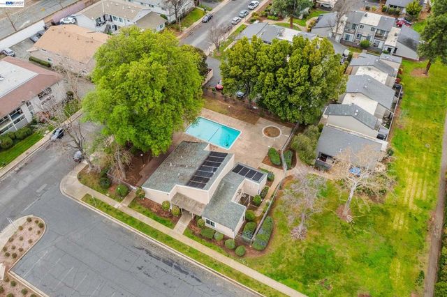 1355 Kenwal Rd Apt A, Concord, CA 94521