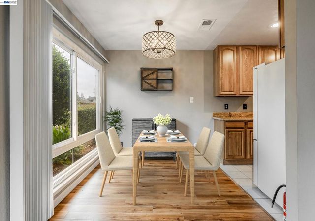 1355 Kenwal Rd Apt A, Concord, CA 94521