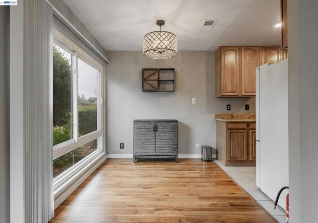 1355 Kenwal Rd Apt A, Concord, CA 94521