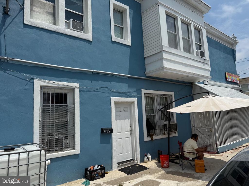 4830 B ST, Philadelphia, PA 19120