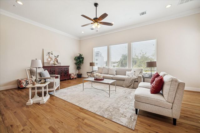 1546 W 23rd Street, Houston, TX 77008