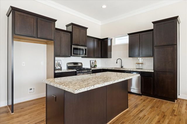 1546 W 23rd Street, Houston, TX 77008