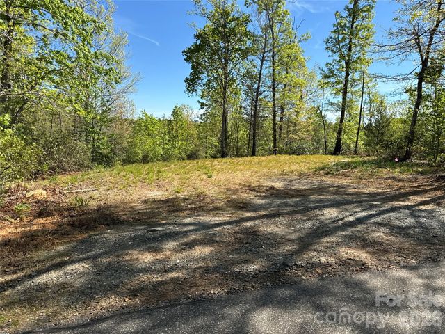 284 Bear Cliff Circle, Nebo, NC 28761