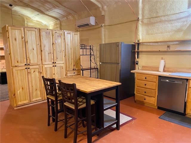 202 County Road 3061, Orange Grove, TX 78372