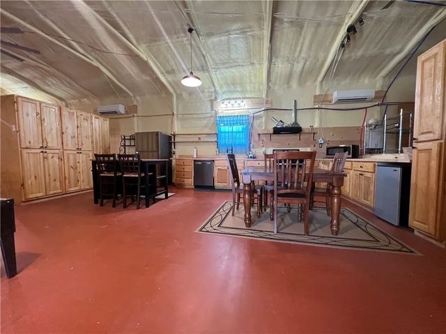 202 County Road 3061, Orange Grove, TX 78372