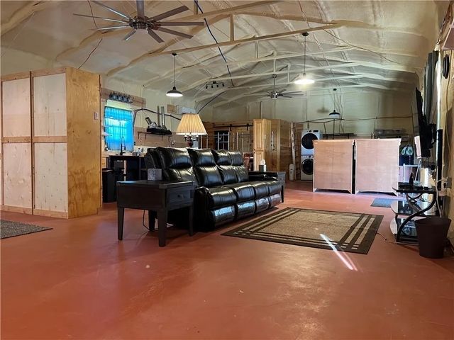 202 County Road 3061, Orange Grove, TX 78372