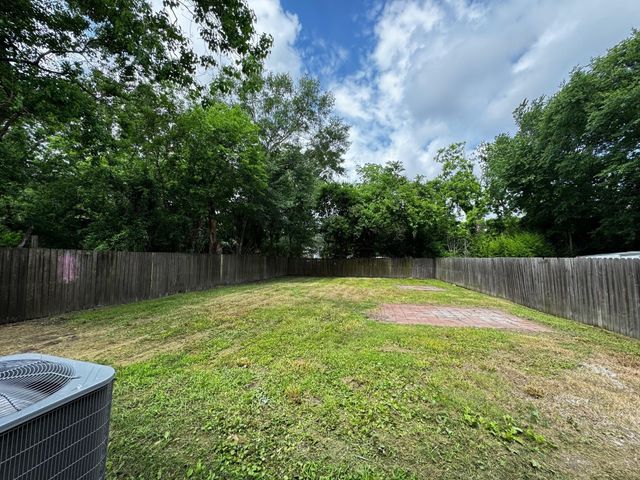 1313 2nd Street, Orange, TX 77630