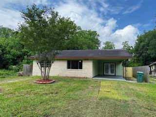 1313 2nd Street, Orange, TX 77630