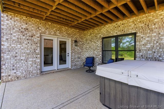 124 Spangler Place, Jeffersonville, IN 47130
