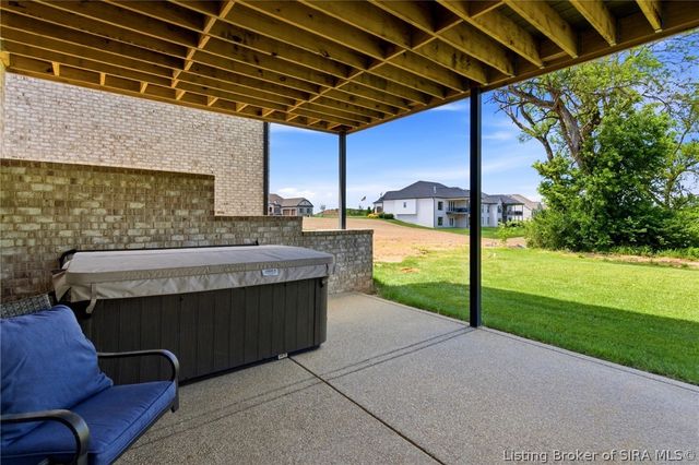 124 Spangler Place, Jeffersonville, IN 47130