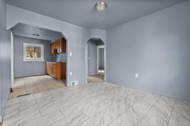 15875 Mansfield Street, Detroit, MI 48227