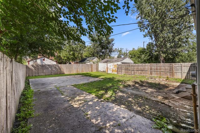 15875 Mansfield Street, Detroit, MI 48227