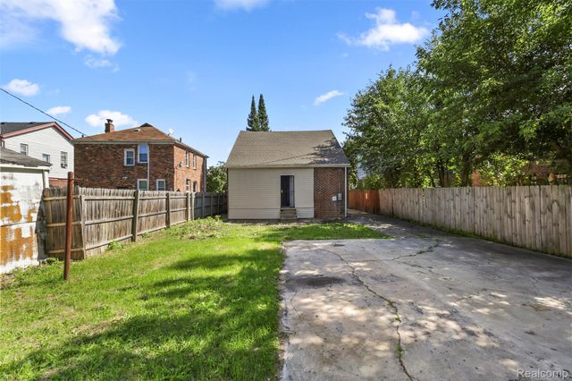 15875 Mansfield Street, Detroit, MI 48227