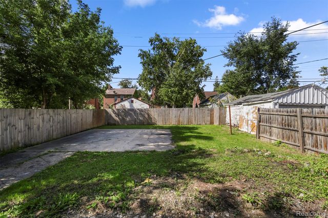 15875 Mansfield Street, Detroit, MI 48227