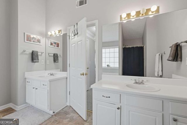 5424 Princeton Oaks Lane, Sugar Hill, GA 30518