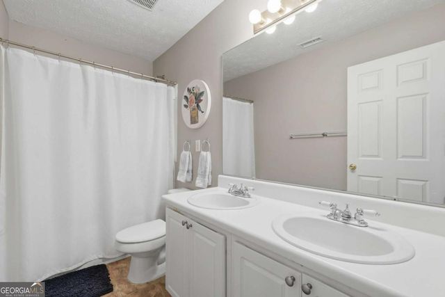 5424 Princeton Oaks Lane, Sugar Hill, GA 30518