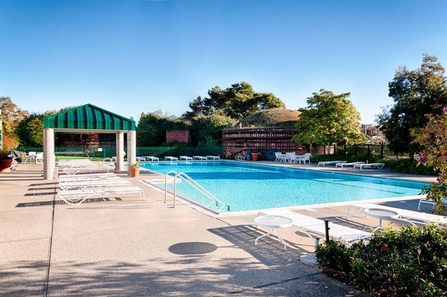 1201 Brickyard Way 112, Richmond, CA 94801