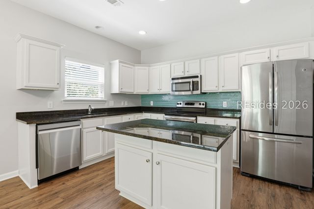 7 Wolf Creek Cv, Bluffton, SC 29910