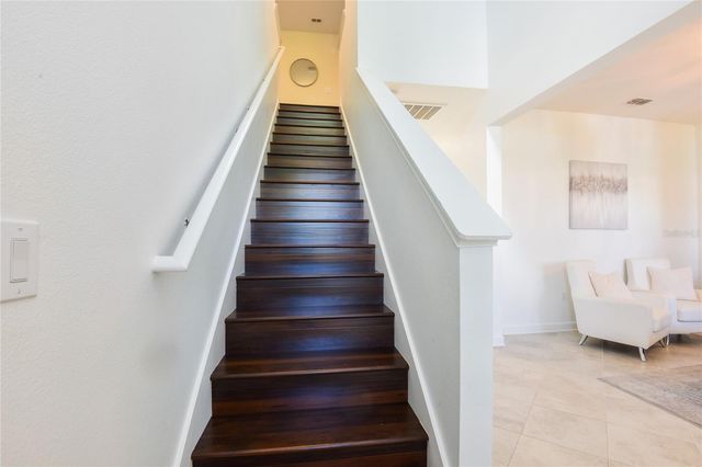 8904 LEADER BOARD LANE, Davenport, FL 33896
