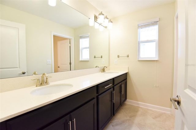 8904 LEADER BOARD LANE, Davenport, FL 33896