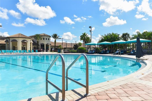 8904 LEADER BOARD LANE, Davenport, FL 33896