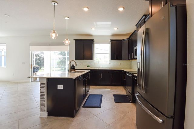 8904 LEADER BOARD LANE, Davenport, FL 33896