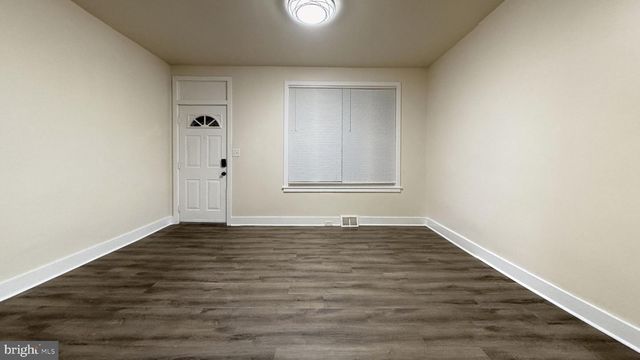 1039 TOLL ST, Crum Lynne, PA 19022