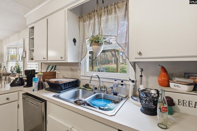 125 Robin Forest Drive, West Columbia, SC 29170