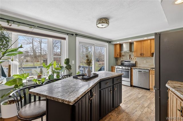 350 Greengage Circle, Amherst, NY 14051