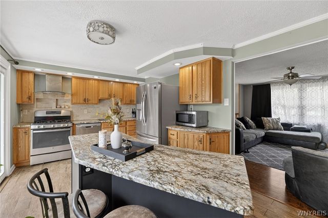 350 Greengage Circle, Amherst, NY 14051