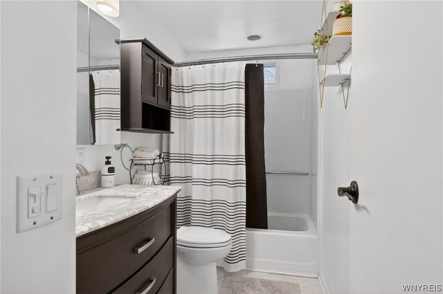 350 Greengage Circle, Amherst, NY 14051