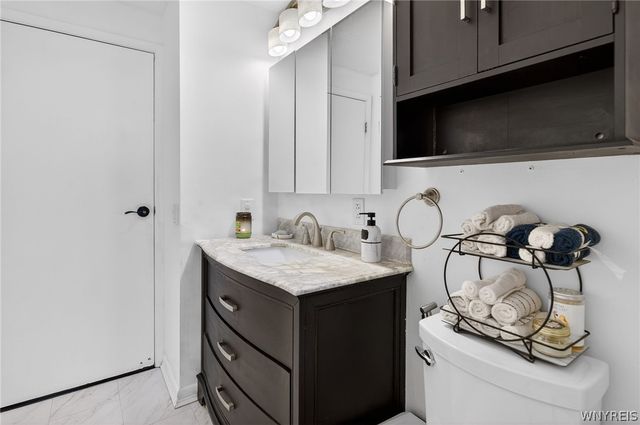 350 Greengage Circle, Amherst, NY 14051