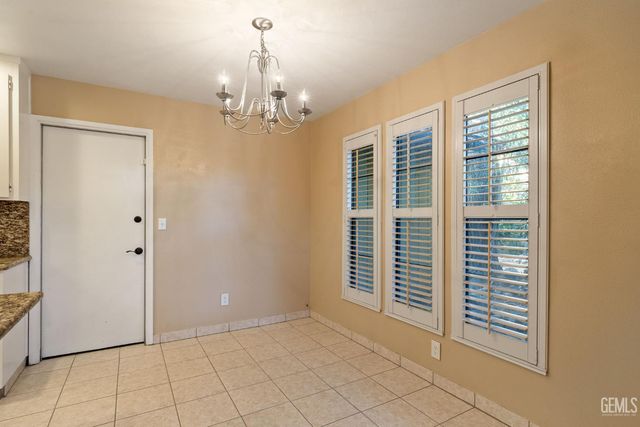 11930 Laver Court, Bakersfield, CA 93306