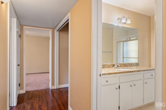 11930 Laver Court, Bakersfield, CA 93306