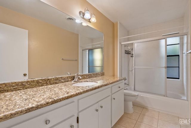 11930 Laver Court, Bakersfield, CA 93306