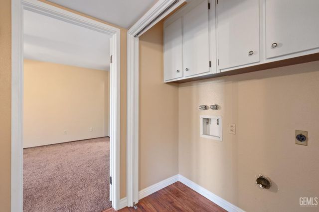 11930 Laver Court, Bakersfield, CA 93306