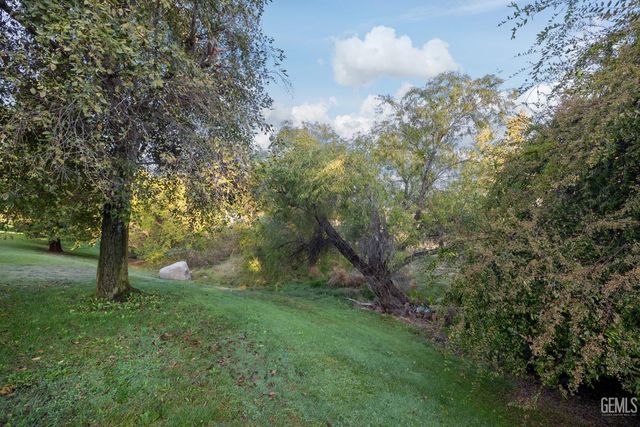 11930 Laver Court, Bakersfield, CA 93306