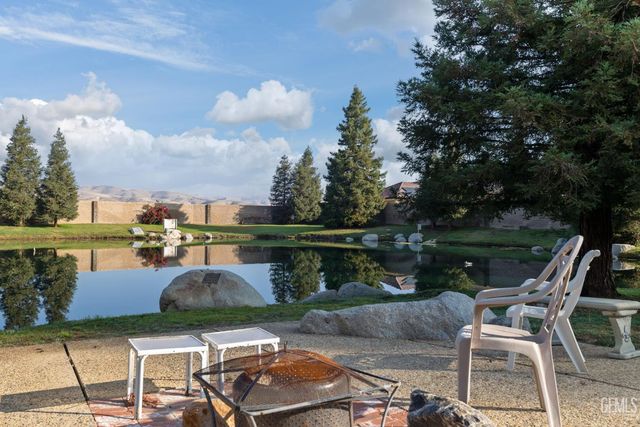 11930 Laver Court, Bakersfield, CA 93306