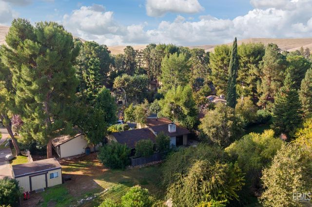 11930 Laver Court, Bakersfield, CA 93306