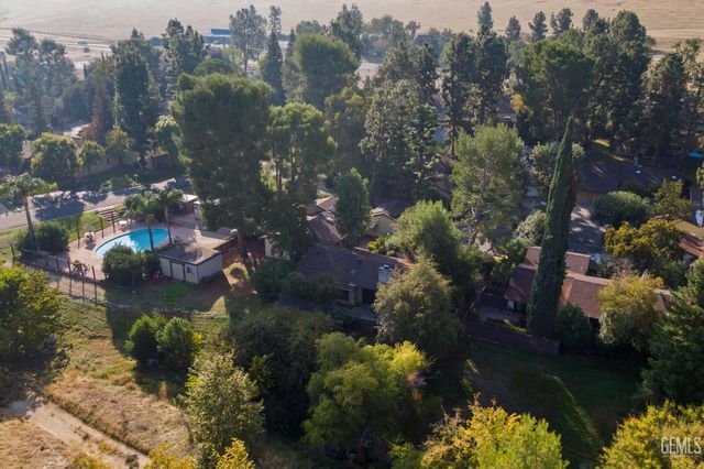 11930 Laver Court, Bakersfield, CA 93306