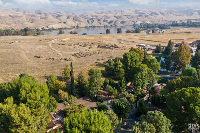 11930 Laver Court, Bakersfield, CA 93306