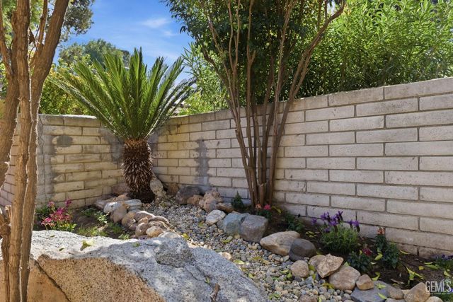 11930 Laver Court, Bakersfield, CA 93306