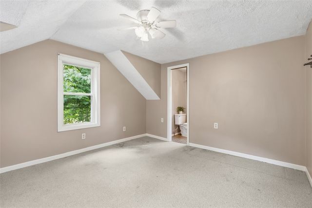 126 Davis Rd, Economy, PA 15143