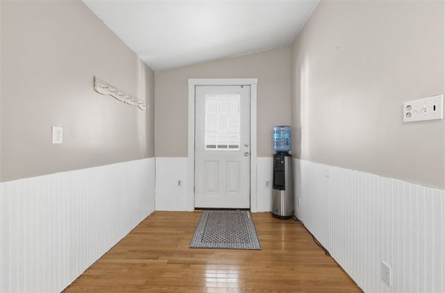 126 Davis Rd, Economy, PA 15143