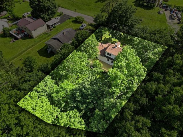 126 Davis Rd, Economy, PA 15143