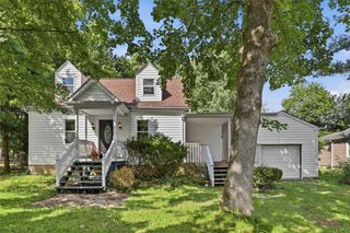 126 Davis Rd, Economy, PA 15143