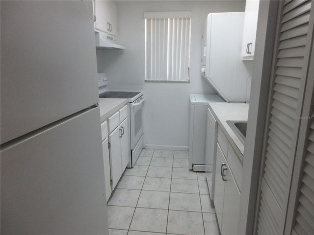 2410 SE 16TH AVENUE H, Ocala, FL 34471