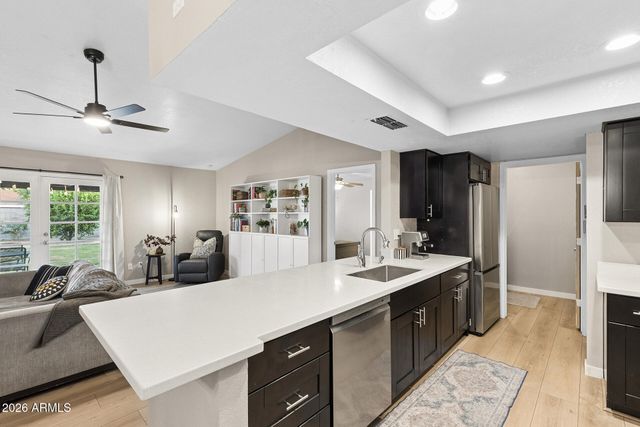 3943 W WILLOW Avenue, Phoenix, AZ 85029