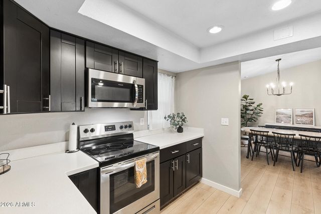 3943 W WILLOW Avenue, Phoenix, AZ 85029